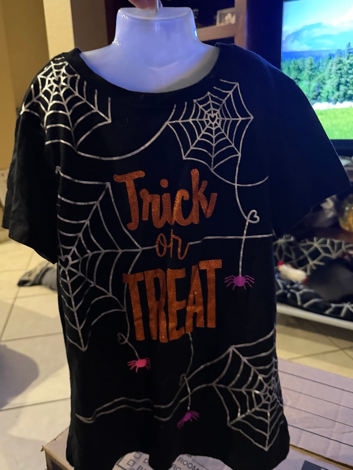Way to Celebrate! Halloween Trick or Treat T-Shirt Kids L/G (10-12)