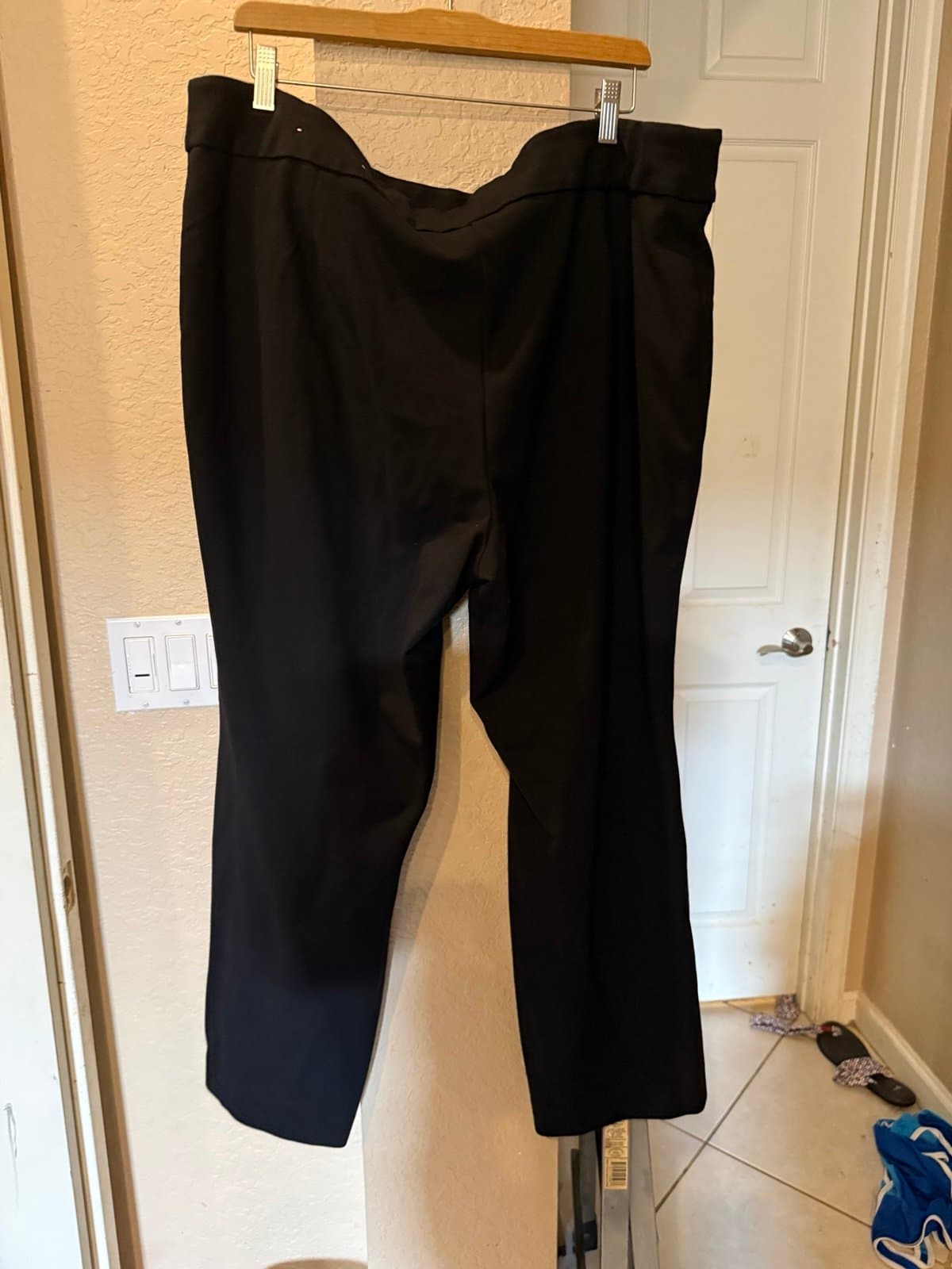 Jones Studio Black Pants 22W
