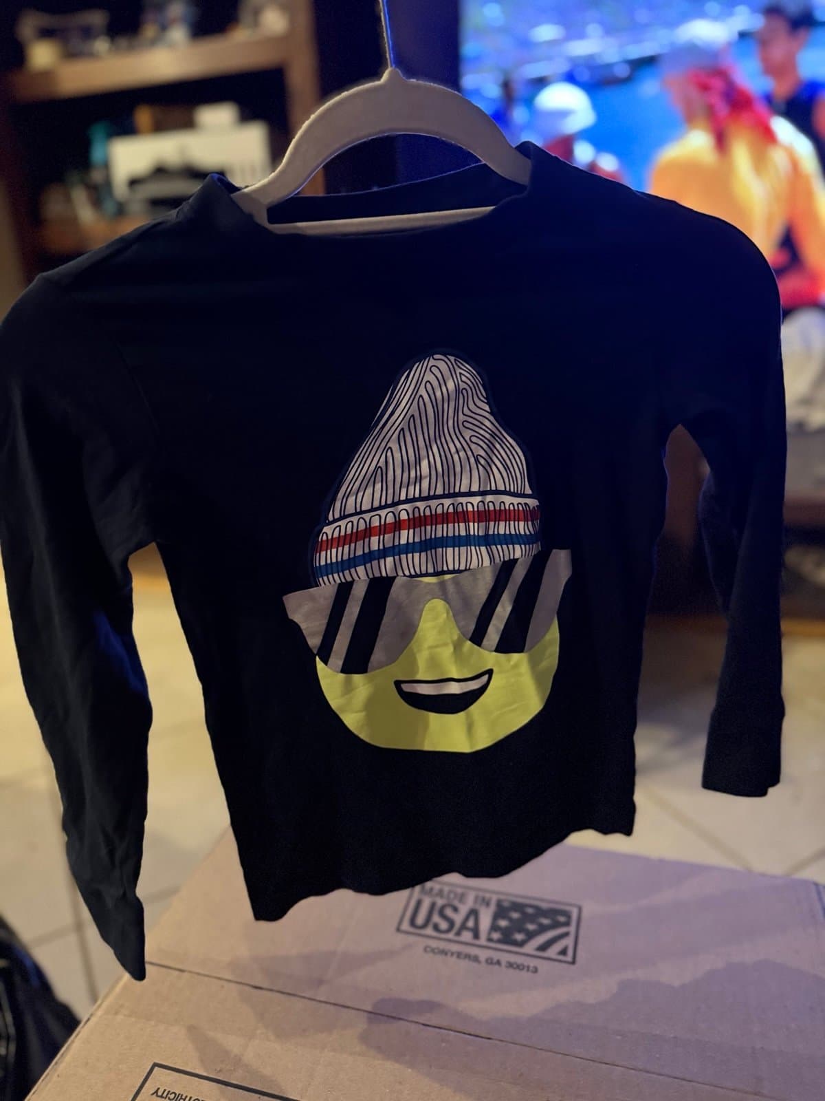 Basic Editions Kids Black Long Sleeve Shirt Size 4/5 Emoji Beanie Sunglasses