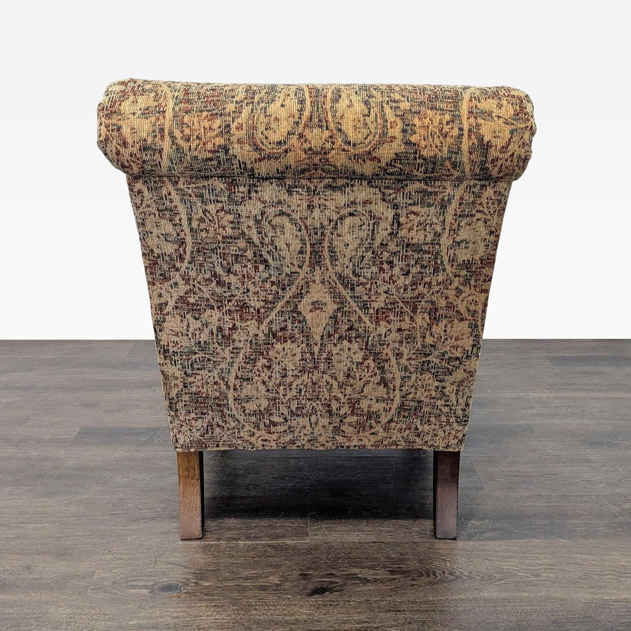 Lee Industries Patterned Lounge Chair with Wooden Legs - Thumbnail 3