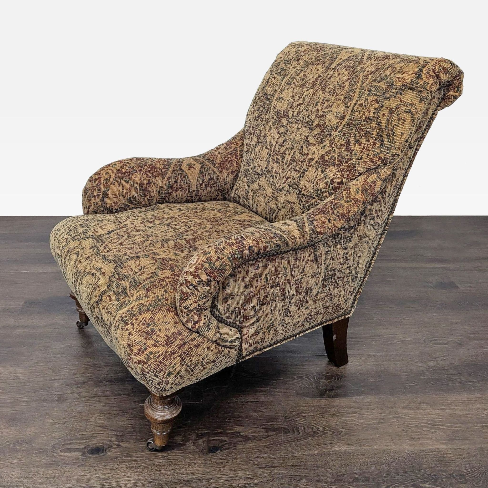 Lee Industries Patterned Lounge Chair with Wooden Legs - Thumbnail 4