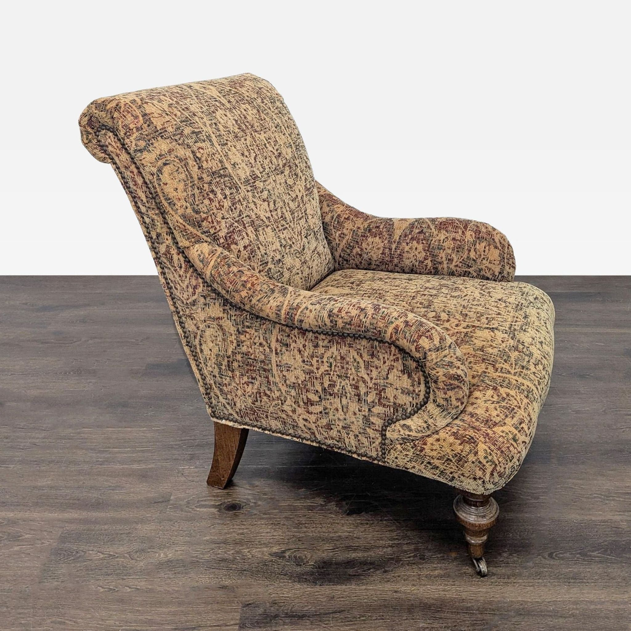 Lee Industries Patterned Lounge Chair with Wooden Legs - Thumbnail 2