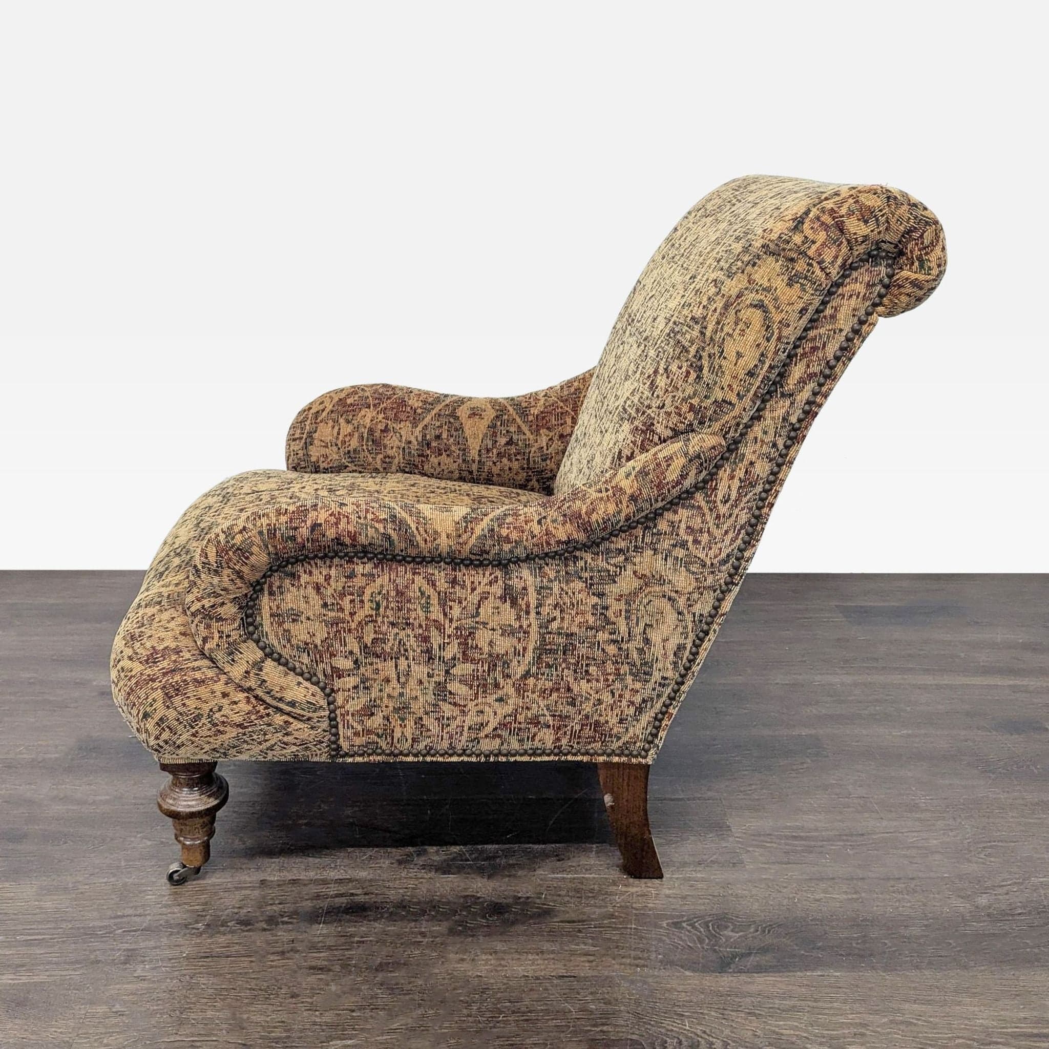 Lee Industries Patterned Lounge Chair with Wooden Legs - Thumbnail 8