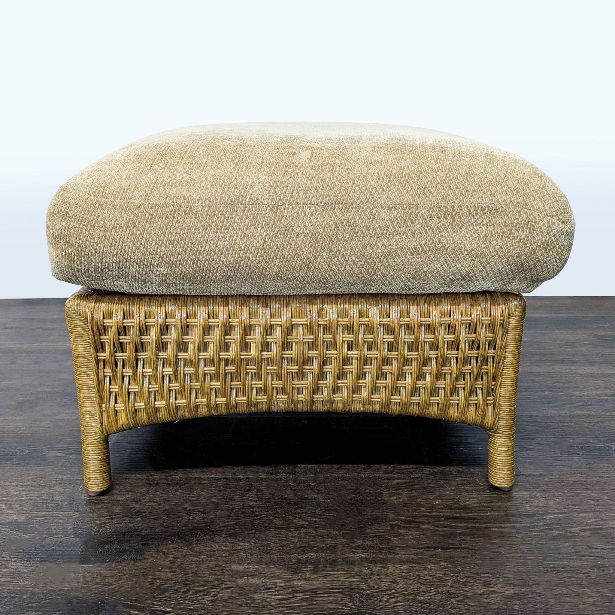 Lane Venture Wicker Ottoman with Cushion - Thumbnail 5