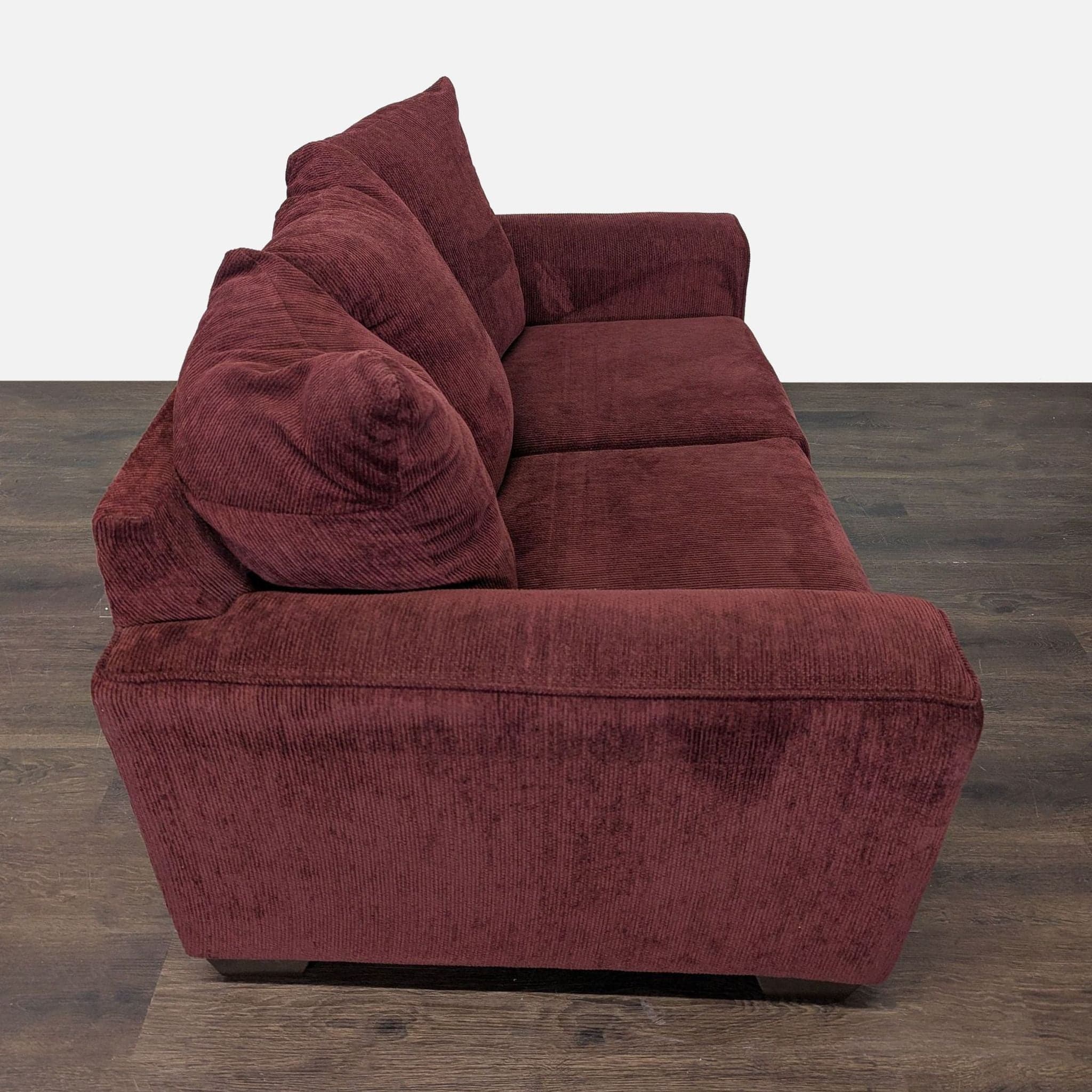 Ashley Furniture Stairatt Burgundy Loveseat – Plush and Comfortable Seating - Thumbnail 7