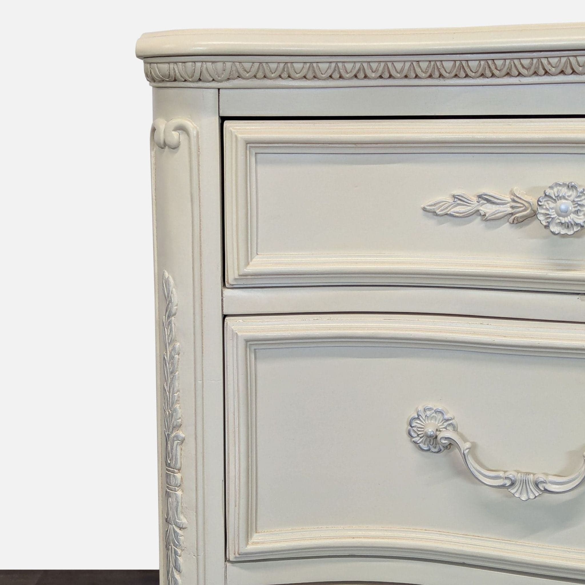 Lea Jessica McClintock Romance 4 Drawer French Provincial Dresser - Thumbnail 7