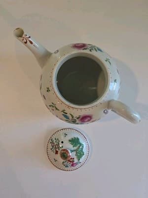 Antique Chinese Export Porcelain Famille Rose Teapot Qianlong Era Late 18thC - Thumbnail 9