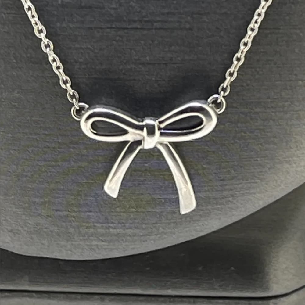 TIFFANY & Co. Bow Mini Ribbon Sterling Silver Charm Pendant Necklace 16” - Thumbnail 3