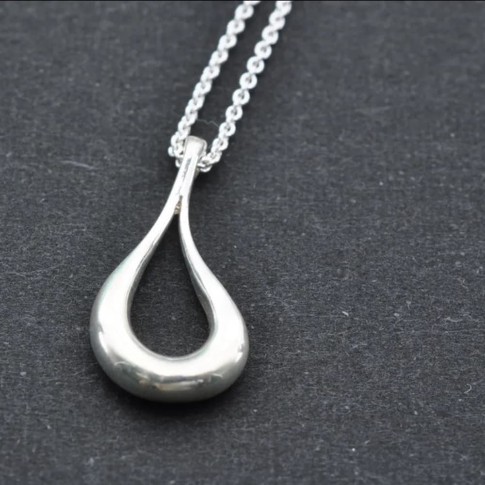 Tiffany & Co. Open Teardrop PERETTI Necklace Sterling Silver925 3.2g Used 111286 - Thumbnail 2