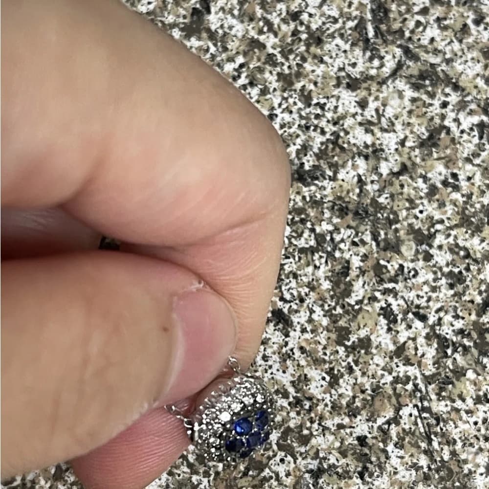 Mouawad 18k sapphire and diamond pendant necklace 3.4 grams - Thumbnail 4