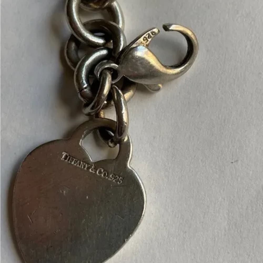 Vintage Tiffany & Co. 925 Sterling Silver Heart Tag Round Bracelet. - Thumbnail 4