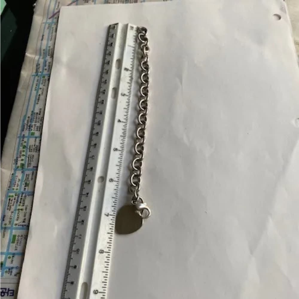 Vintage Tiffany & Co. 925 Sterling Silver Heart Tag Round Bracelet. - Thumbnail 3