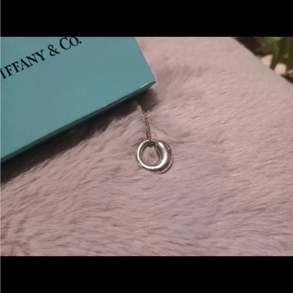 Tiffany & Co Circle pendant with 16” chain - Thumbnail 5