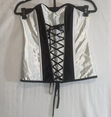 Corset Lingerie Festival Scarborough Cosplay Sexy Wench Fredricks Of Hollywood - Thumbnail 2