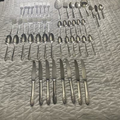 Oneida Community“Evening Star” Silverplated Flatware set 52 Pieces 1950’s - Thumbnail 15