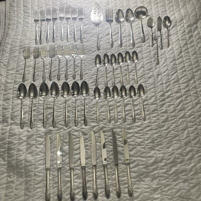Oneida Community“Evening Star” Silverplated Flatware set 52 Pieces 1950’s - Thumbnail 16