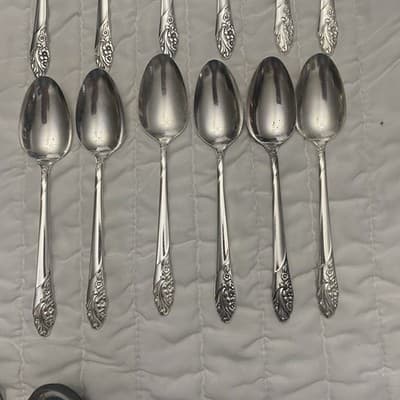 Oneida Community“Evening Star” Silverplated Flatware set 52 Pieces 1950’s - Thumbnail 6