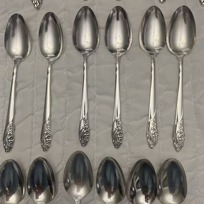 Oneida Community“Evening Star” Silverplated Flatware set 52 Pieces 1950’s - Thumbnail 7