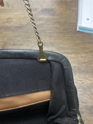Vintage Black Leather Kisslock evening Bag Metal Chain Handle Clutch - Thumbnail 5