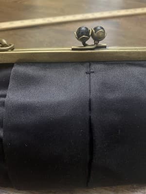 J. Crew Black Pure Silk Kiss Lock Chain Handle Formal Bag. 9”X 4” Strap Drop 8” - Thumbnail 3
