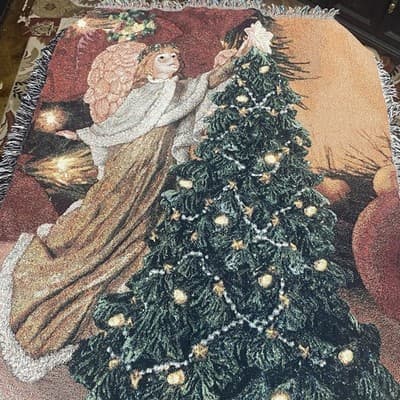 Christmas Tapistry Throw Angel Putting Star On Christmas Tree - Thumbnail 3