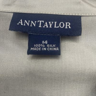 Ann Taylor Silk blouse Sz 14 Classic Luxury Pit To Pit 21” Shoulder To Hem25.5” - Thumbnail 9