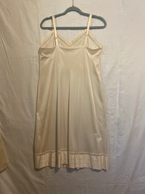 Lorraine Nude Slip Classic Old Hollywood Sexy Made In US Vintage - Thumbnail 3