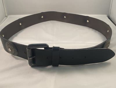 Express Black Leather Belt With Silver Toned Conches Sz Large 37”made In Italy - Thumbnail 4