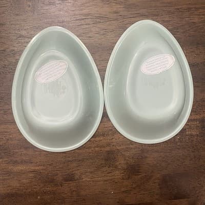 Pottery Barn Kids Beatrix Potter Bunny Egg Dish Set 2 Backs Are Pastel Green - Thumbnail 3