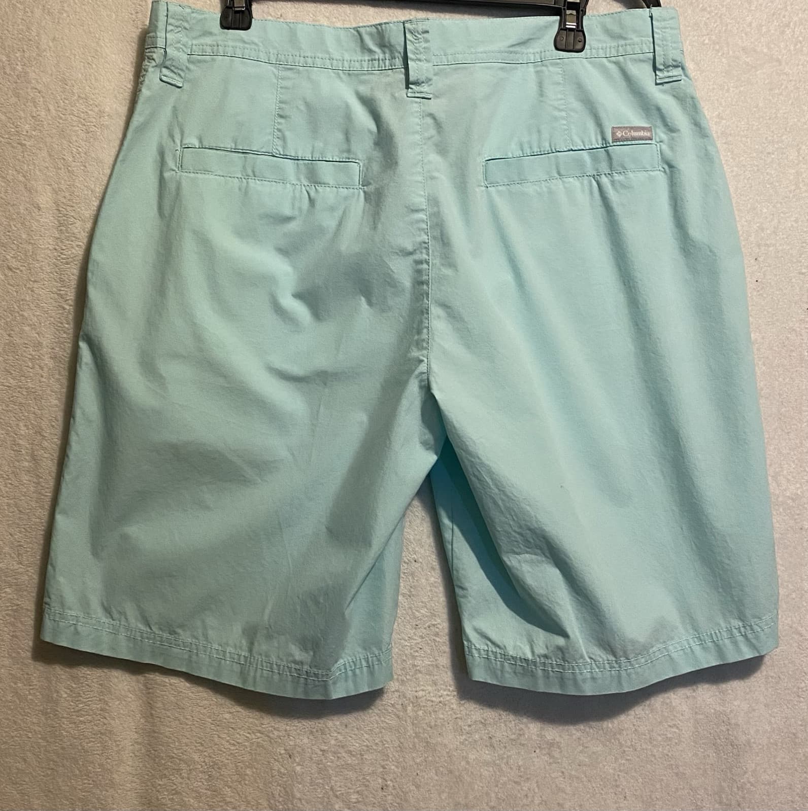 Mens Columbia Flat Front Shorts 100% Cotton sz 34 / 10" inseam Mens Shorts - Thumbnail 2