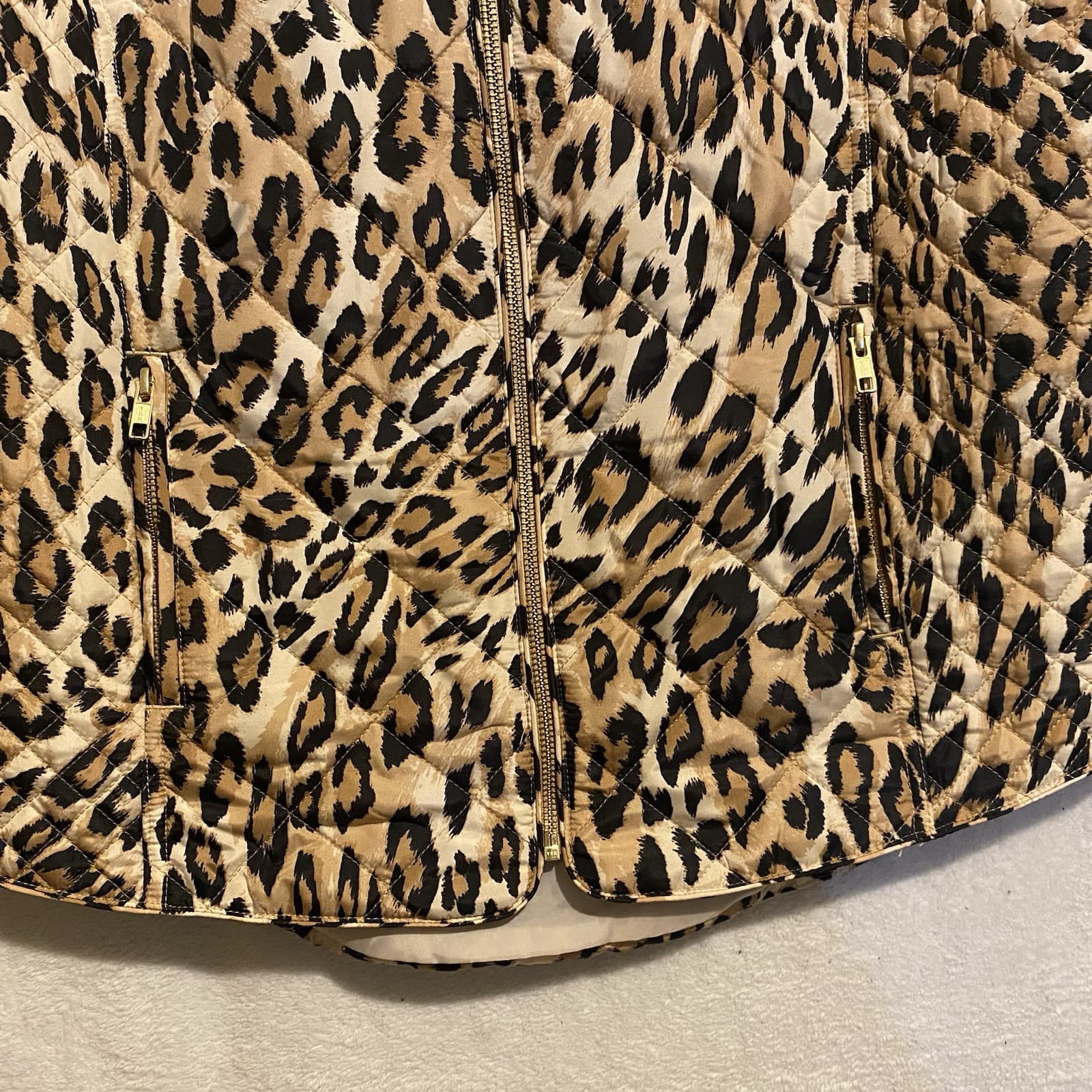 Cheetah Puffer Vest Gold Accents 90’s Vibe Jersey Shore Mob Wives - Thumbnail 4