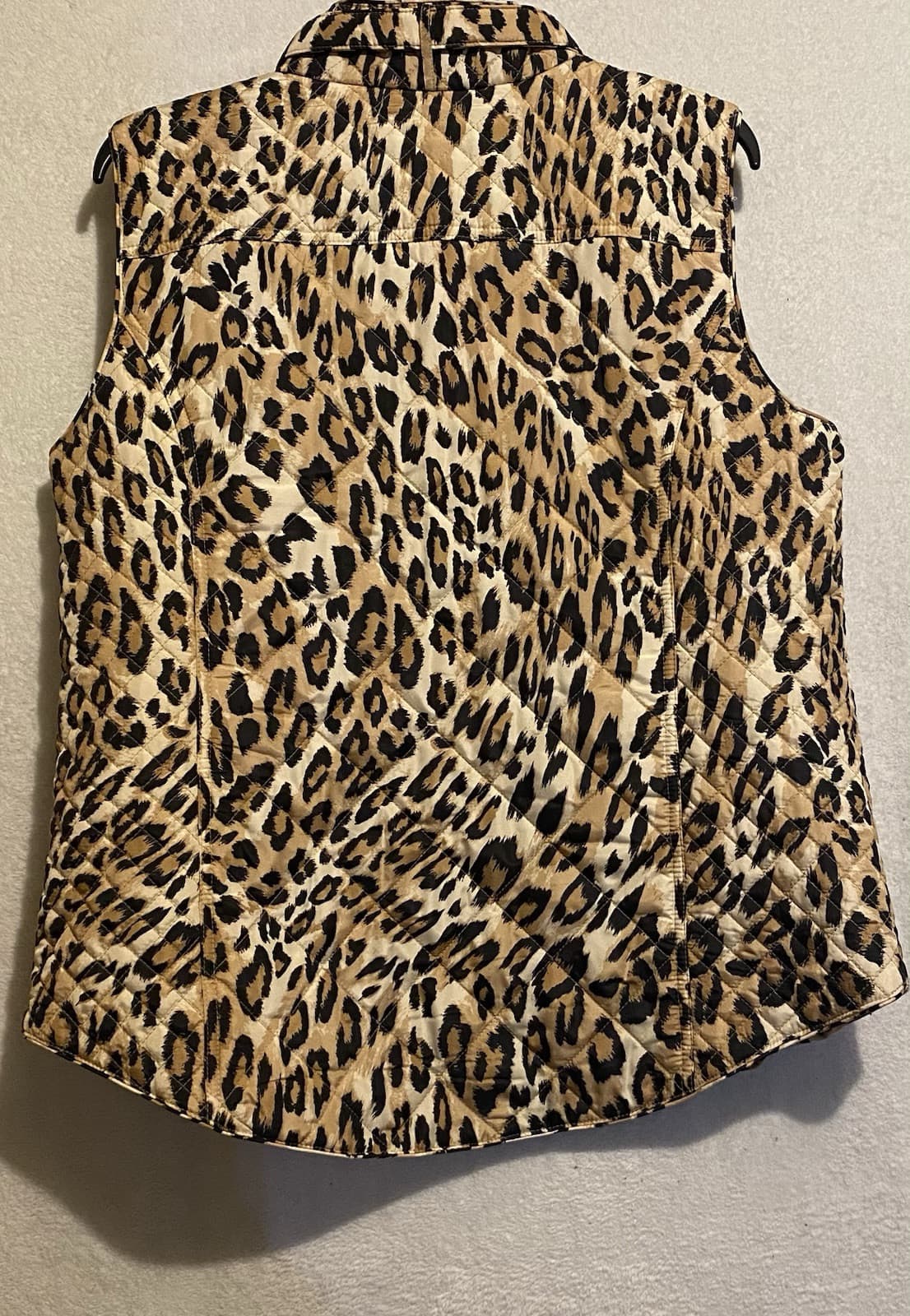 Cheetah Puffer Vest Gold Accents 90’s Vibe Jersey Shore Mob Wives - Thumbnail 3