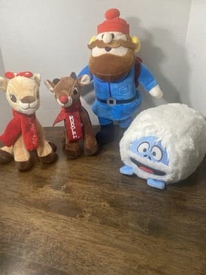 Lot Of 4 Rudolph And Friends Plushies From The Original 1964 Movie - Thumbnail 3