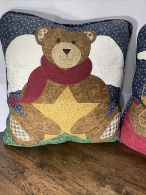 Folk Art Christmas Pillows Teddy Bear Holding A Star & An Angel Lot Of 2 - Thumbnail 2