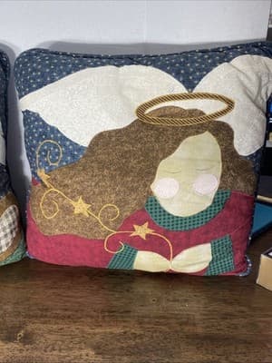 Folk Art Christmas Pillows Teddy Bear Holding A Star & An Angel Lot Of 2 - Thumbnail 3