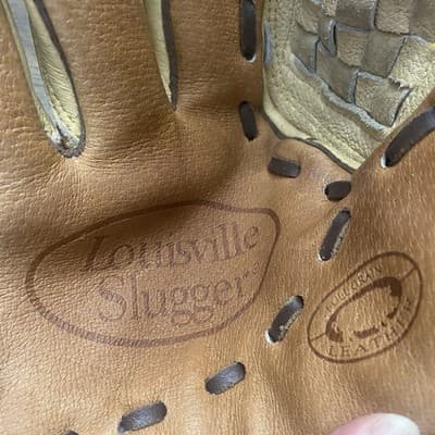 Louisville Slugger Youth Catchers Mitt Slugger Series 10.5 Full Grain Leather - Thumbnail 3