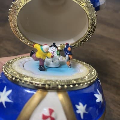 Mr Christmas Musical Snowman Hinged Animated Musical Ornament - Thumbnail 6