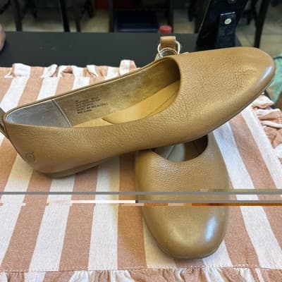 NEW WITH TAGS BORN BECA BALLET FLAT SHOES TAN 8M - Thumbnail 6