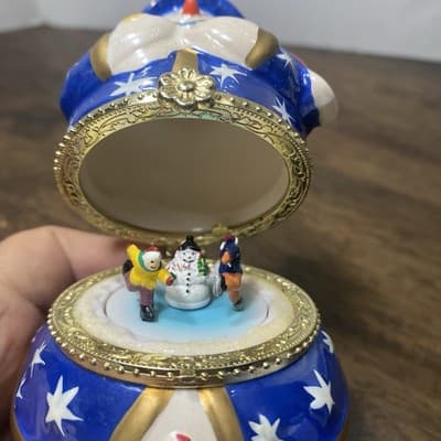 Mr Christmas Musical Snowman Hinged Animated Musical Ornament - Thumbnail 12