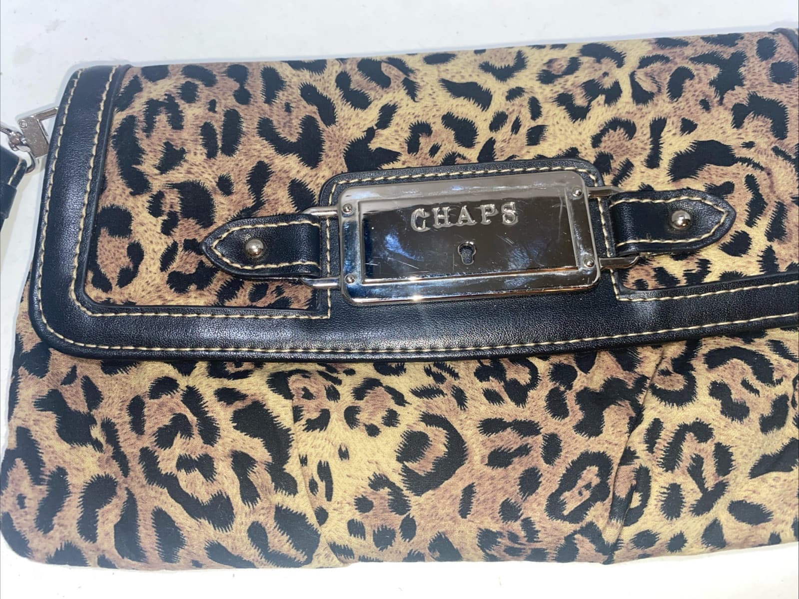Chaps Cheetah Print Clutch - Thumbnail 2