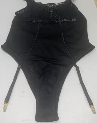 Lace-Up Lingerie Black Lace Bodysuit With Stocking Garters - Thumbnail 5
