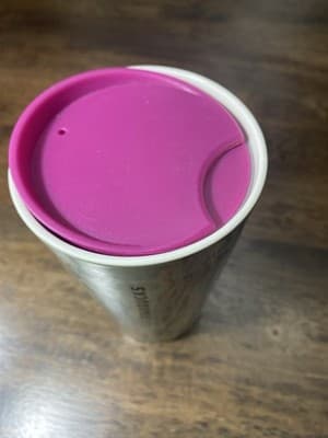 Starbucks 2022 Venetian Marble Metallic Veining Original Pink Silicone Lid - Thumbnail 3