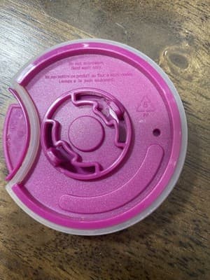 Starbucks 2022 Venetian Marble Metallic Veining Original Pink Silicone Lid - Thumbnail 7