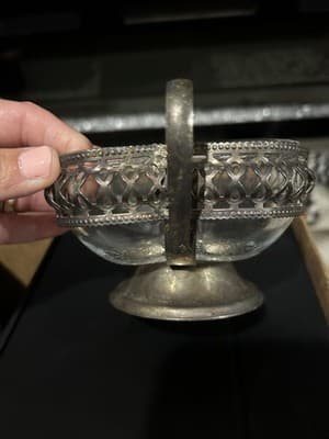 Vintage England Heart Shaped Candy Dish Pedestal Bowl Silver Plated Filigree - Thumbnail 4