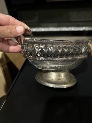 Vintage England Heart Shaped Candy Dish Pedestal Bowl Silver Plated Filigree - Thumbnail 3