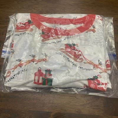 Christmas Pajamas Santa Sleigh Presents Ladies L 2 Piece - Thumbnail 6