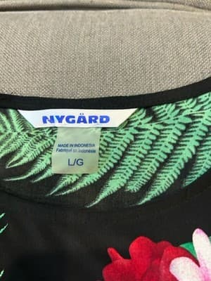 Nygard Collection Black Floral Rhinestones Tunic Cap Sleeve Blouse Size Large - Thumbnail 3