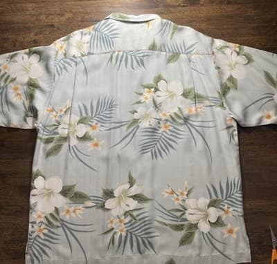 Tommy Bahama Coastal Hawaiian Button Up Shirt Tan and Green Large L 100% Silk - Thumbnail 2