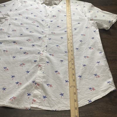 Denim & Flower Men's XL White Shirt Patriotic Firecrackers Vacation Short Sleeve - Thumbnail 5