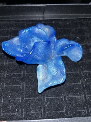 Daum Glass Blue Iris Paperweight Made In France Rare Vintage Collectors - Thumbnail 3